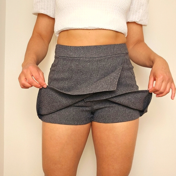 Necessary Clothing Gray Mini Skort - Size S - Tailored Style - Picture 2 of 5